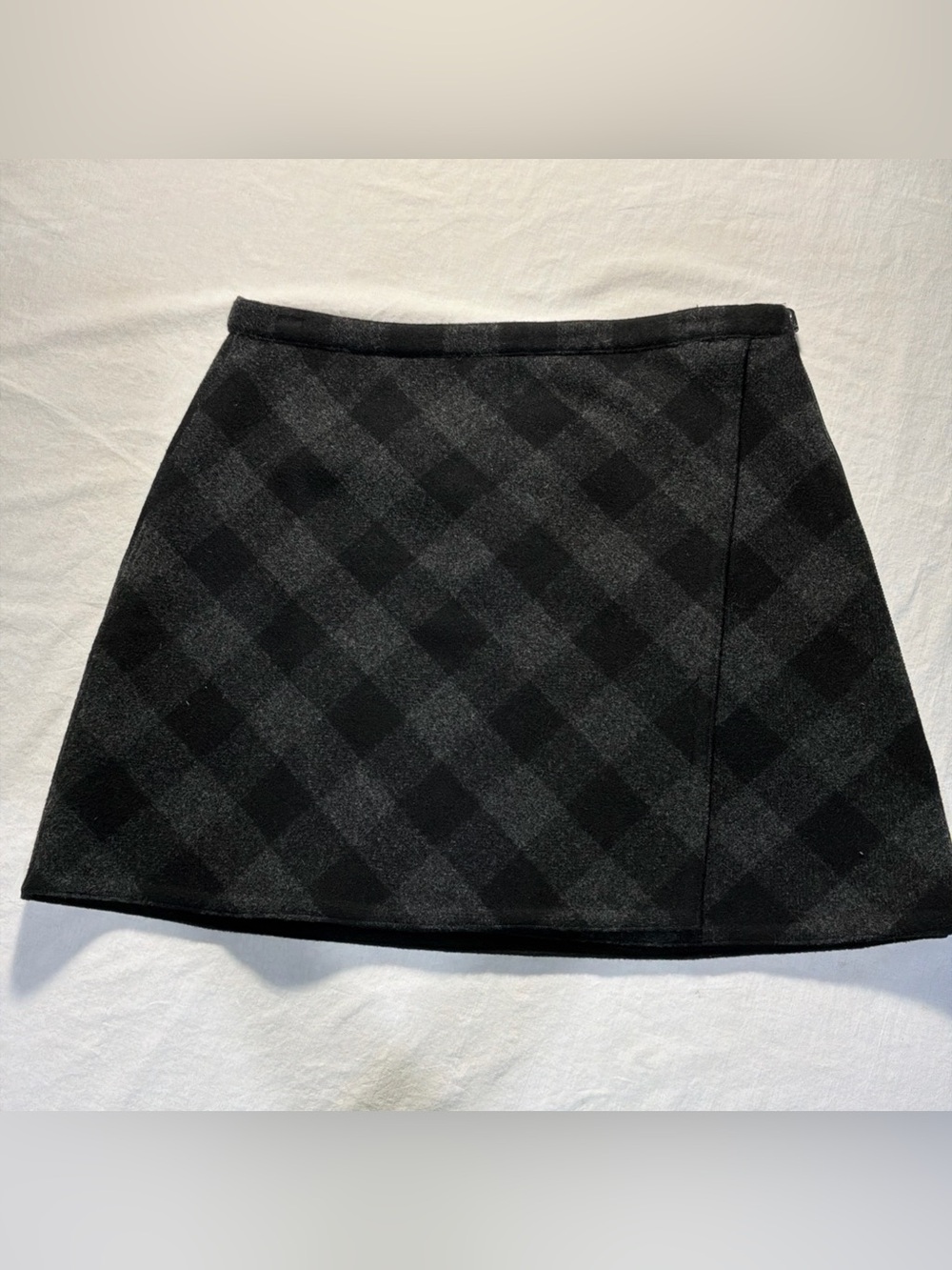 C. Wonder Women’s Wool Blend Black Gray Plaid Miniskirt Sz 8 Full Side Zipper